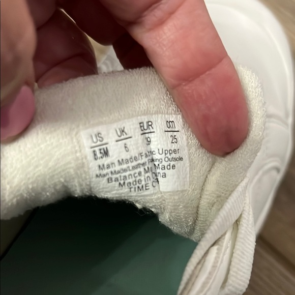 Dr. Scholl's White Sneakers Low-Top Casual - Picture 3 of 7